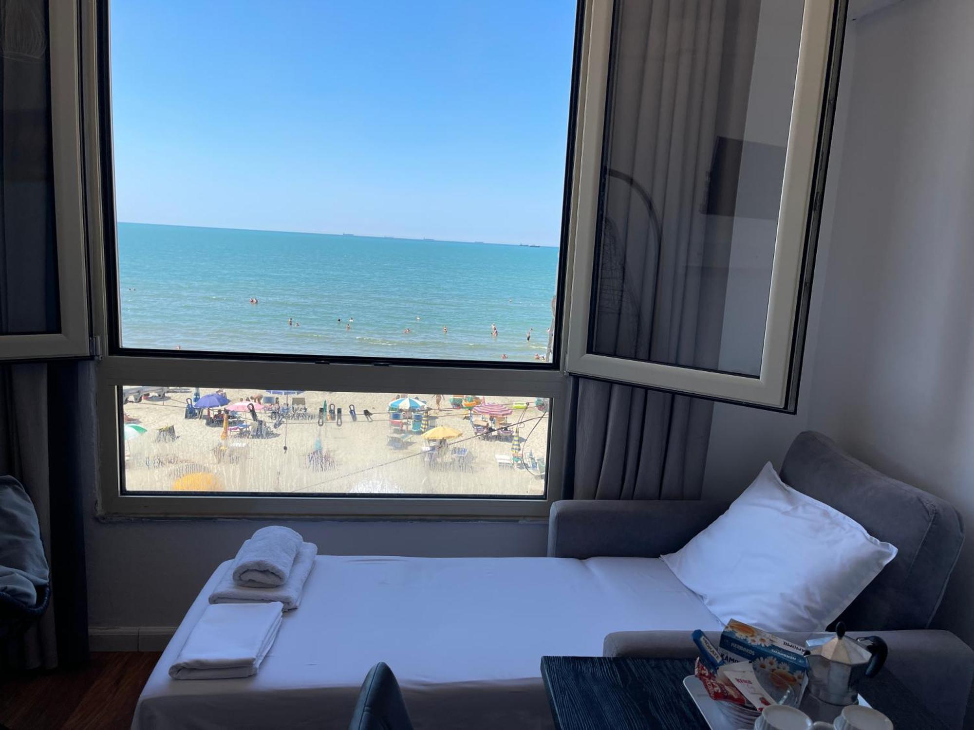 Arteg Apartments - Full Sea View Durrës 외부 사진